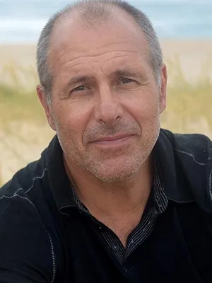 Simon Crane