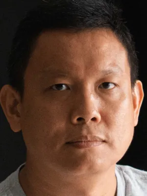 Sakda Kaewbuadee
