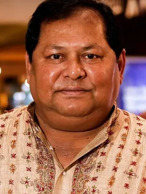 Kharaj Mukherjee