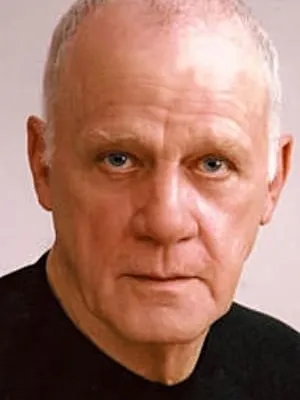 Leon Russom