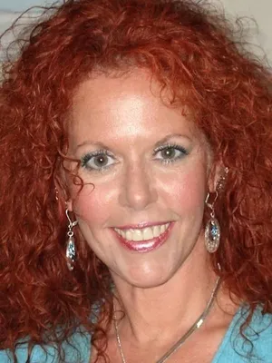 Jennifer Delora