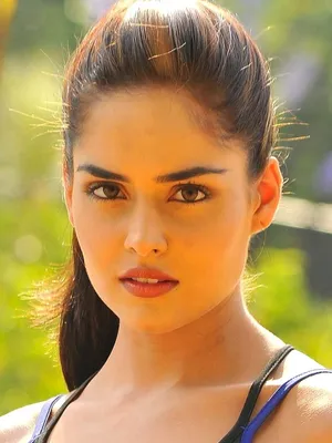 Nathalia Kaur