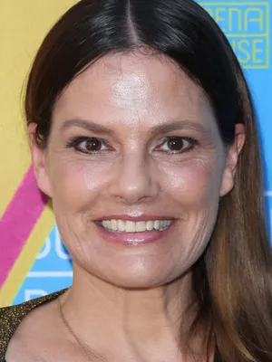Suzanne Cryer