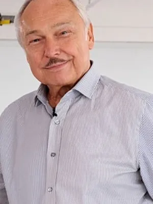 Stephen Bruce
