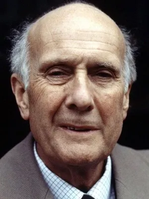 Geoffrey Chater
