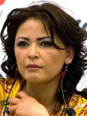 Elpidia Carrillo