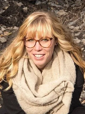 Emily Renner Wallace