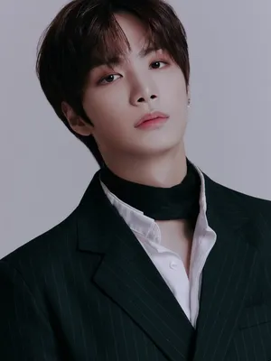 JR