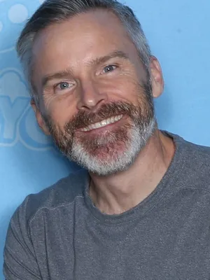 Roger Craig Smith