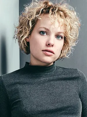 Julia Franz Richter