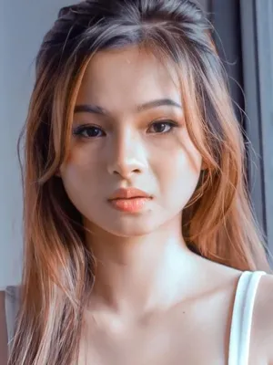 Angeli Khang