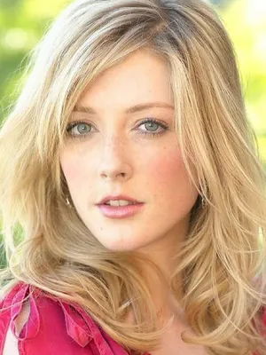 Jennifer Finnigan