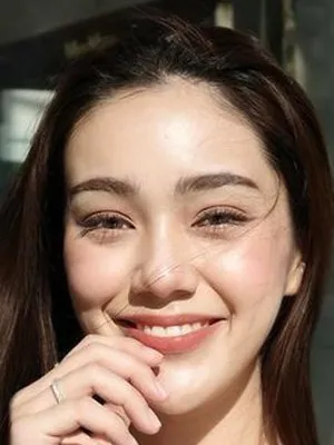 Dena Sathonghon