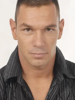 Yan Dron