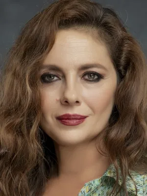 Nilüfer Açıkalın