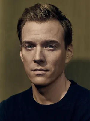 Jake Abel