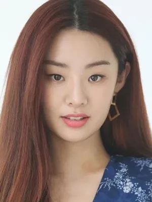 Stephanie Lee