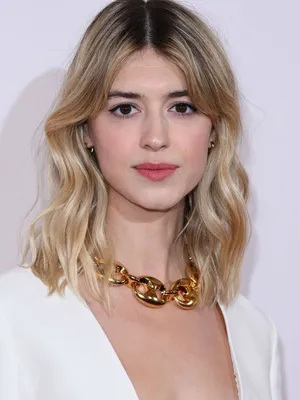 Daisy Edgar-Jones