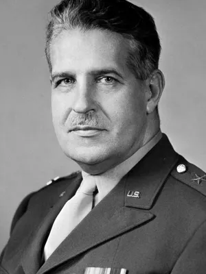 Leslie Groves