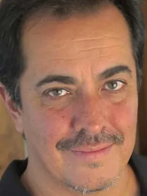 Richard Miro