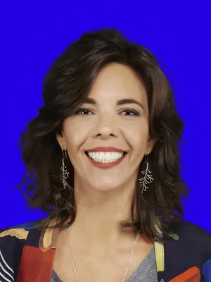 Flávia Reis