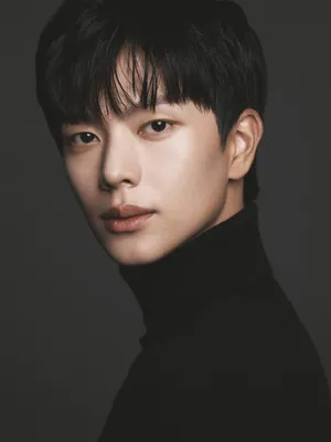 Yook Sung-jae