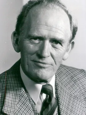 Gordon Jackson