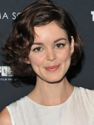 Nora Zehetner