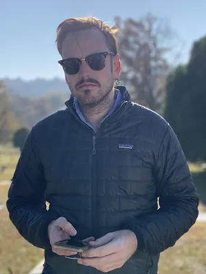 Elliott Barker
