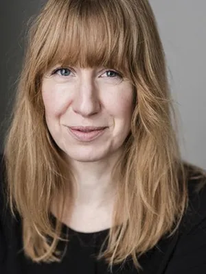 Nia Gwynne