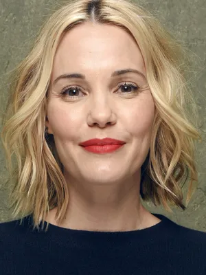 Leslie Bibb
