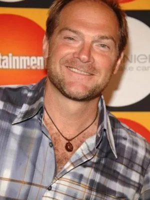 Les Stroud