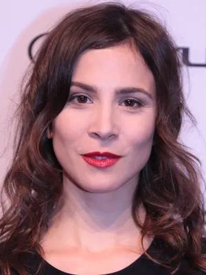 Aylin Tezel