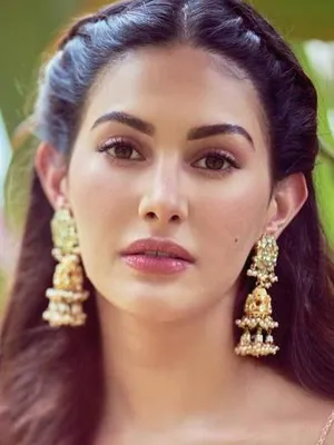 Amyra Dastur