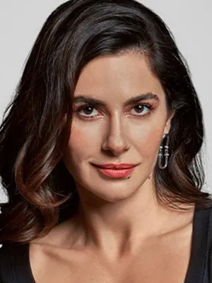 Nesrin Cavadzade