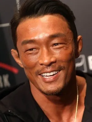 Yoshihiro Akiyama