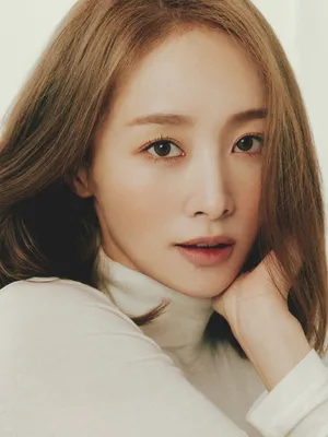 Nicole Jung