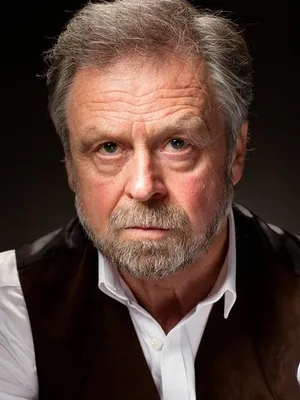 Russell Richardson