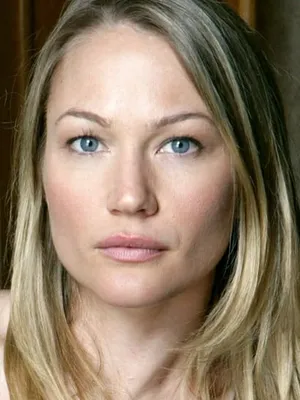 Sarah Wynter