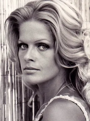 Karin Schubert