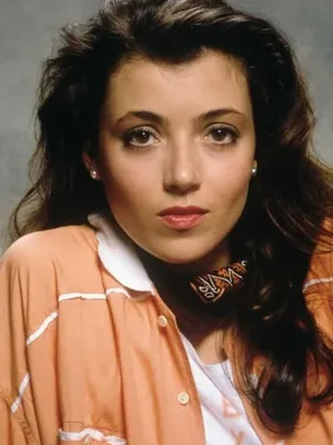 Mia Sara