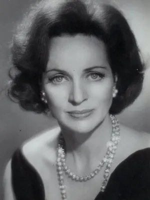 Beatrice Straight
