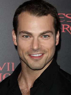 Shawn Roberts