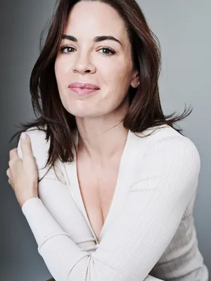 Eve Macklin