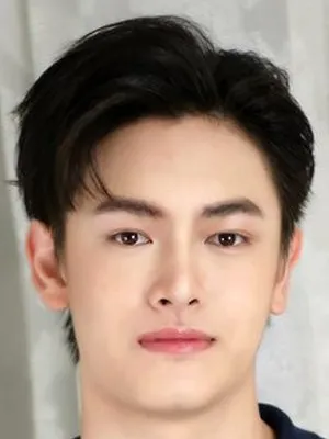 Phadtraruengrid Namwongyot