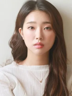 Lee Bom-so-ri