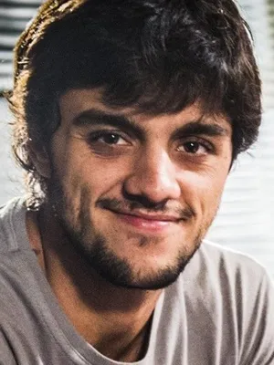 Felipe Simas