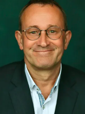 Simon Bamford