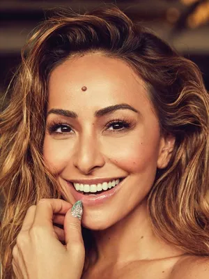 Sabrina Sato