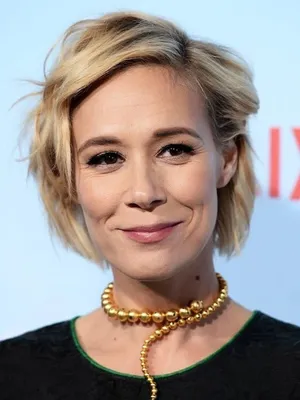 Liza Weil
